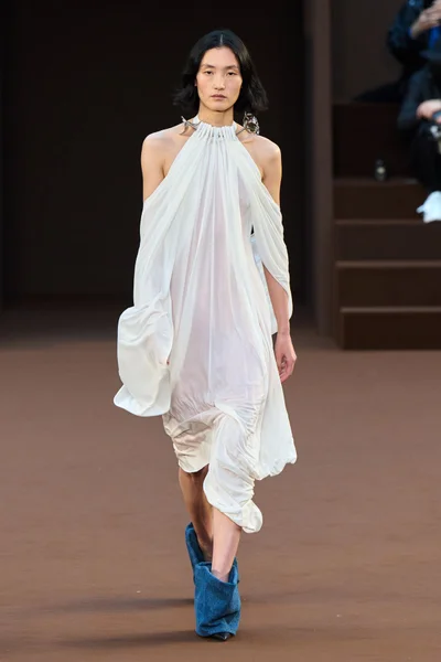 Look 47